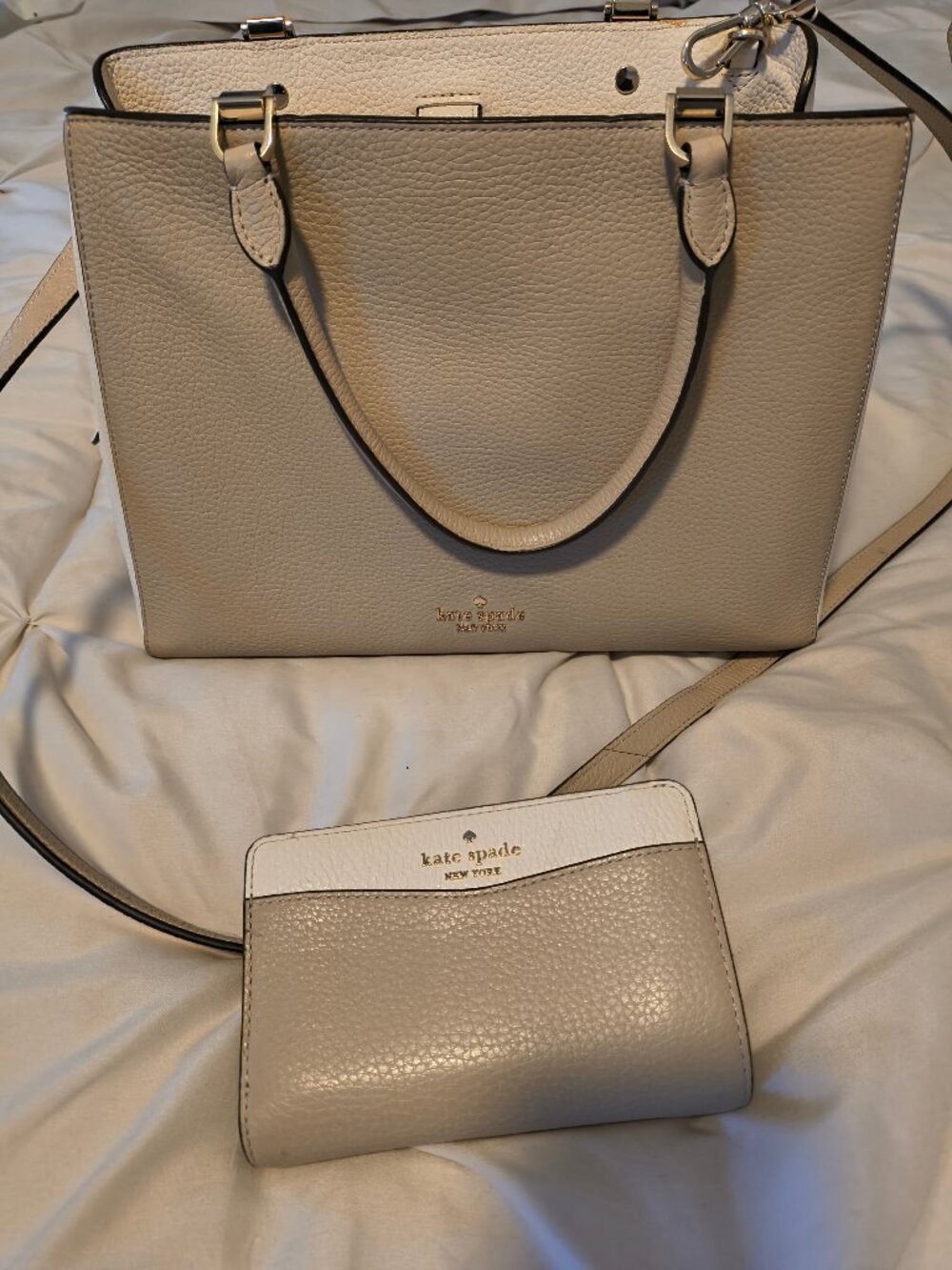 Kate Spade Handbag w/matching wallet